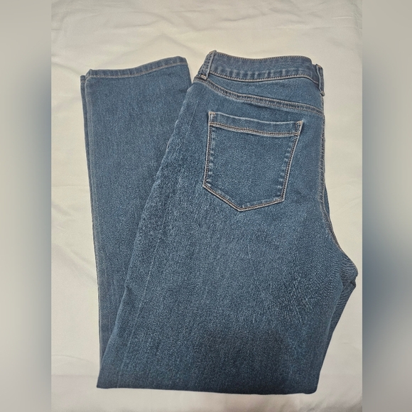 Bandolino Plus Size Straight Leg Jeans! - Picture 1 of 7